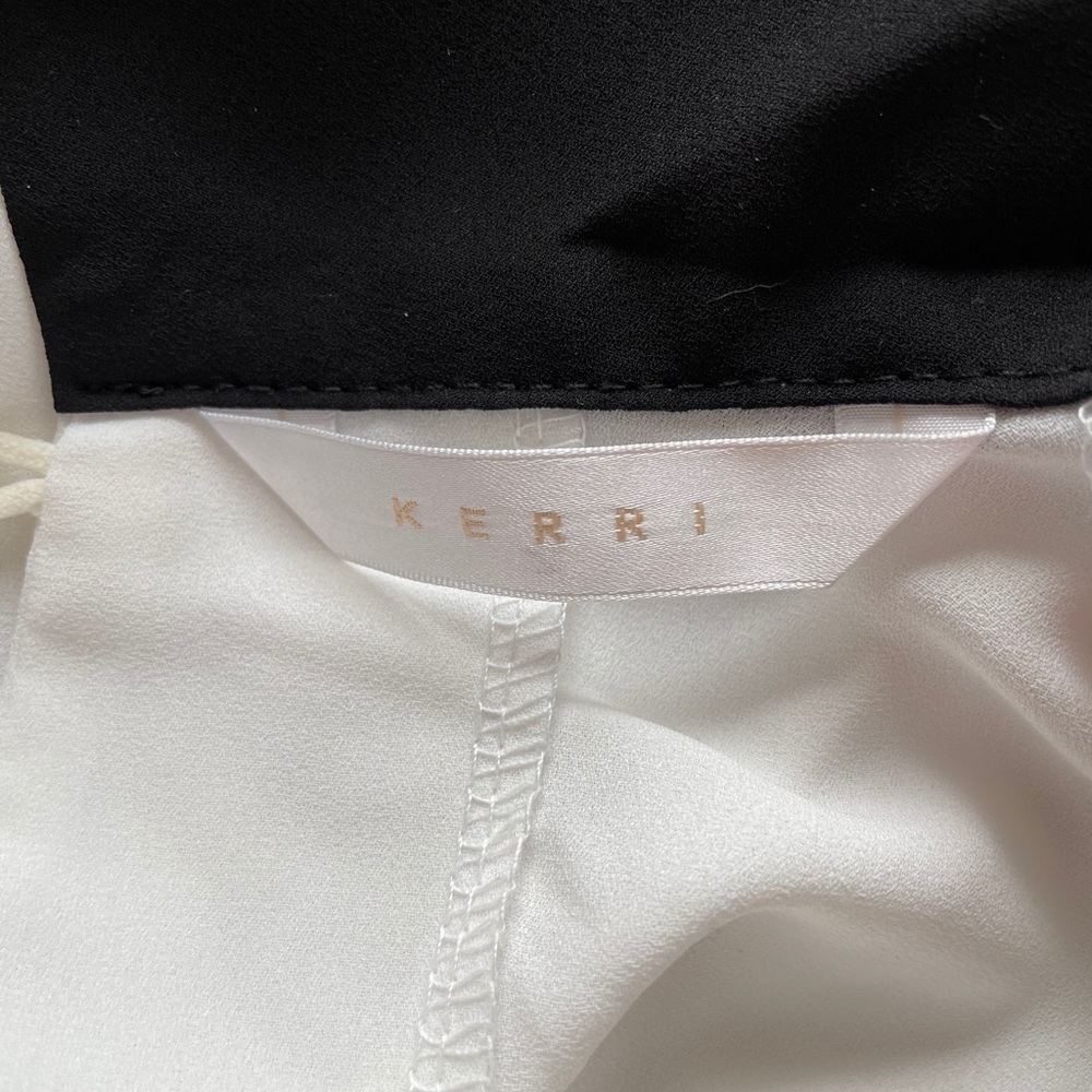 White Blouse with Embellished Collar Size Small - Picture 6 of 6